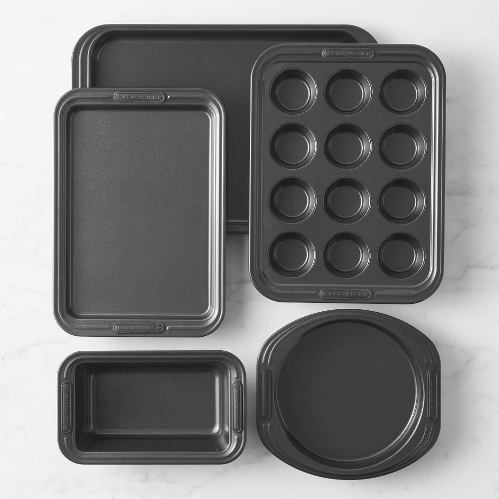 Le Creuset Nonstick Bakeware Essentials, Set of 5 - Set of 5