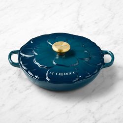 Le Creuset Signature Enameled Cast Iron Petal Braiser, 2 1/4-Qt., Agave