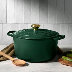 Le Creuset Signature Enameled Cast Iron Deep Round Oven, 6 1/2-Qt.