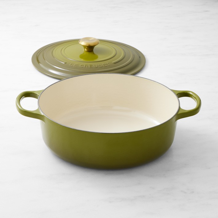Le Creuset Signature Cast-Iron Round Wide Dutch Oven - 6 3/4-qt