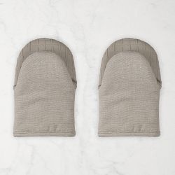Le Creuset Mini Oven Mitts, Set of 2