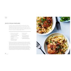 Martha Stewart: Newlywed Kitchen: Recipes for Weeknight Dinners and Easy, Casual Gatherings