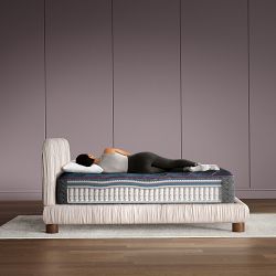 Beautyrest® World Class Level Three Hybrid Mattress