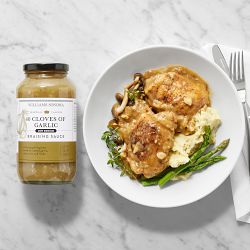 Williams Sonoma Low Sodium Braising Sauce, 40 Cloves of Garlic