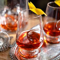 Terrane Franklin Thumb Hold Whiskey Glasses