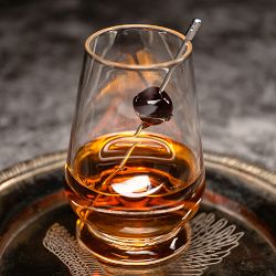 Terrane Franklin Thumb Hold Whiskey Glasses