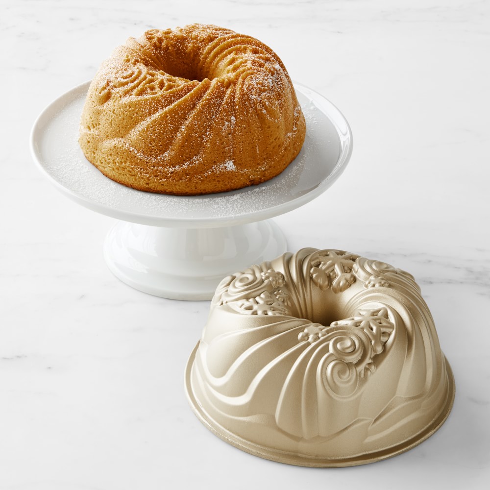 Nordic Ware Cast Aluminum Snowflake Bundt Pan - Nonstick