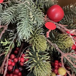 OPEN BOX: Tis the Season UV Protected Pre-Lit Faux Wreath