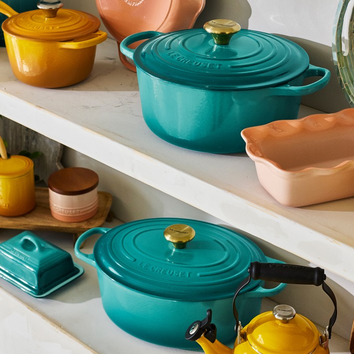 LE CREUSET ブルー　26 Amazon.com: Le Creuset Enameled Cast Iron Signature Round Dutch
