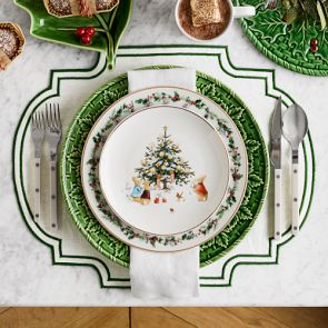 Peter Rabbit™ Christmas Salad Plates | Williams Sonoma