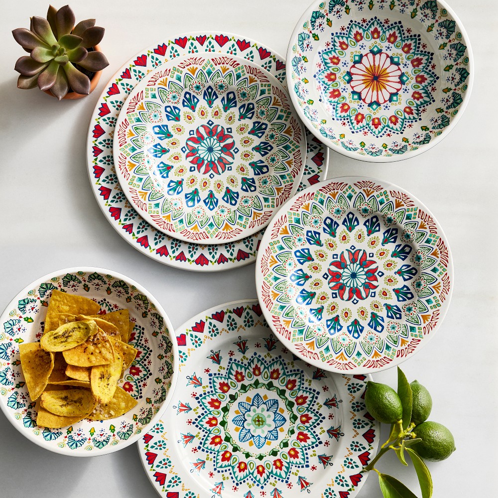Marisol Outdoor Dinnerware Collection