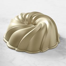 Nordic Ware Nonstick Cast Aluminum Swirl Bundt® Pan, 10-Cup