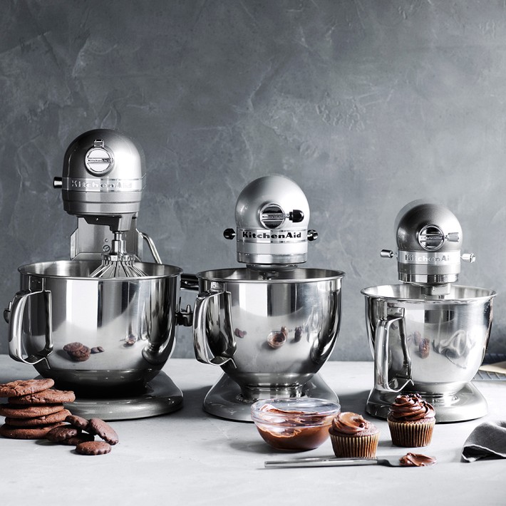KitchenAid シルバー KitchenAid Artisan Mini Stand Mixer, 3.5-qt | Williams Sonoma