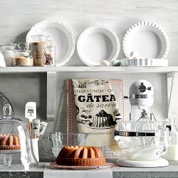 Williams Sonoma Stoneware Pie Dish, Set of 3