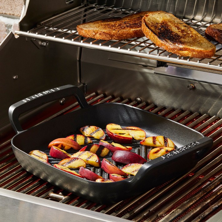 Le Creuset Alpine Outdoor Grill Pan, 10