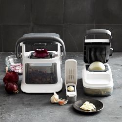 Williams Sonoma Vegetable Chopper