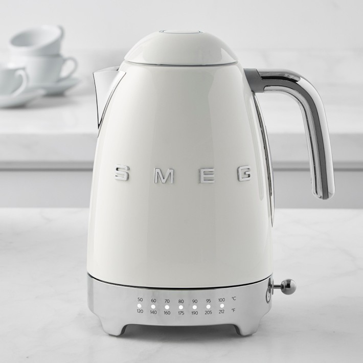 SMEG Variable Temperature Kettle 3D Logo, White