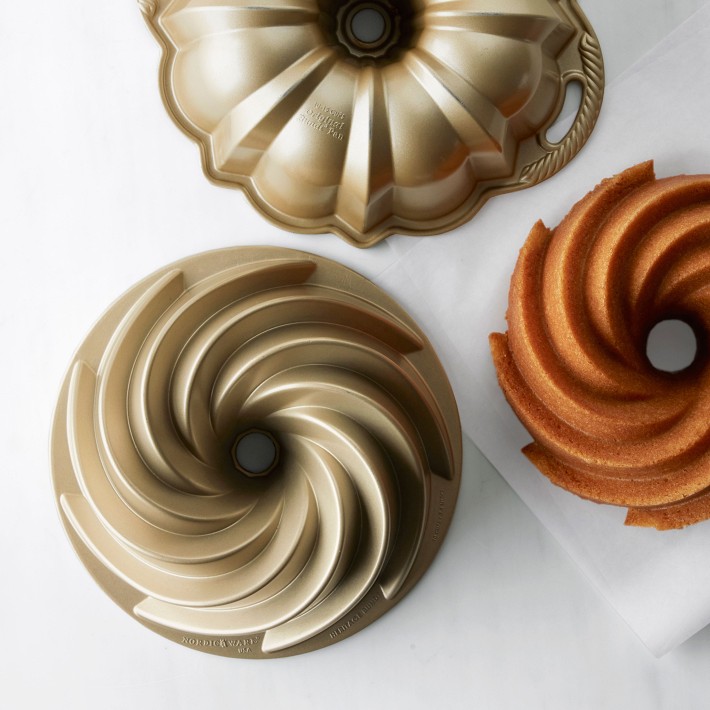 ノルディックウェア NORDIC WARE ウィリアムソノマ ローズ 型 Nordic Ware Rose Cakelet Pan | Seasonal Cake Pan | Williams Sonoma