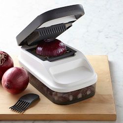 Williams Sonoma Vegetable Chopper