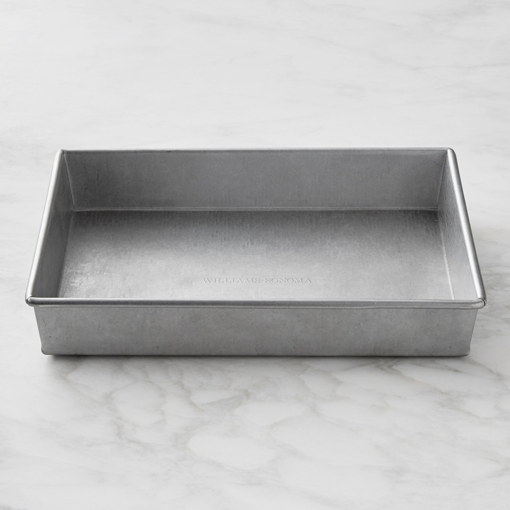 Williams Sonoma Traditionaltouch™ Rectangular Cake Pan, 9" x 13" - 9" x 13"