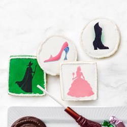 Wicked™ x Williams Sonoma Cookies