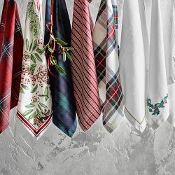 Red Border Napkins, Set of 4