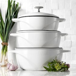 Lodge USA Enameled Cast Iron Dutch Oven