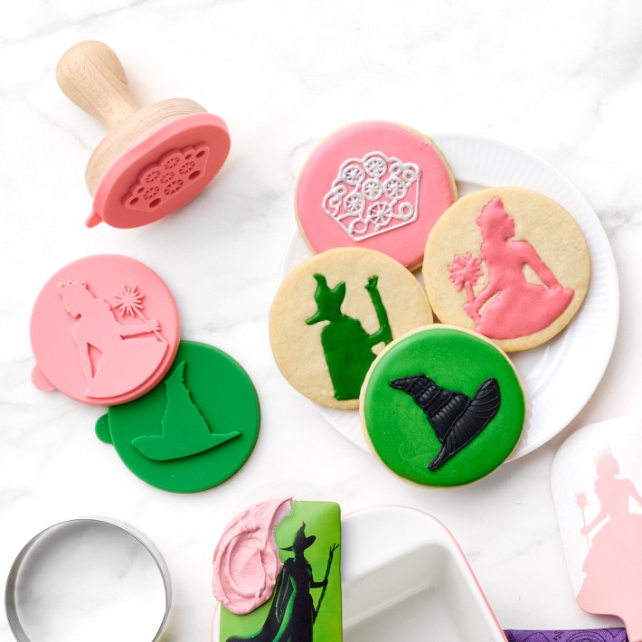 珍品レア☆ブランド「Williams Sonoma」のクッキースタンプセット Wicked™ x Williams Sonoma Silicone Cookie Stamps | Williams Sonoma