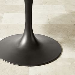 Tulip Outdoor Oval Dining Table (70")