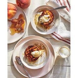 Kelsey Barnard Clark: The Flavor of Fire: Recipes for Grilling &amp; Smoking with Southern Flair