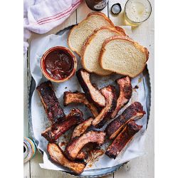 Kelsey Barnard Clark: The Flavor of Fire: Recipes for Grilling &amp; Smoking with Southern Flair