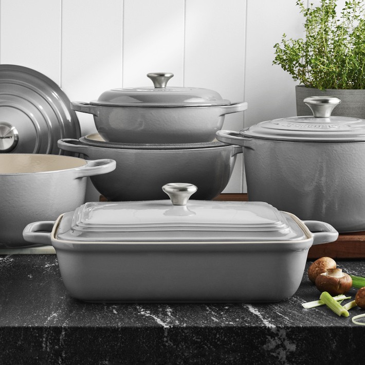⭐️新品未使用⭐️LE CREUSET グレー スキレット Le Creuset 4 qt. San Francisco Stoneware Rectangular Covered Baker