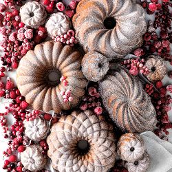 Nordic Ware Nonstick Cast Aluminum Kaleidoscope Bundt® Pan