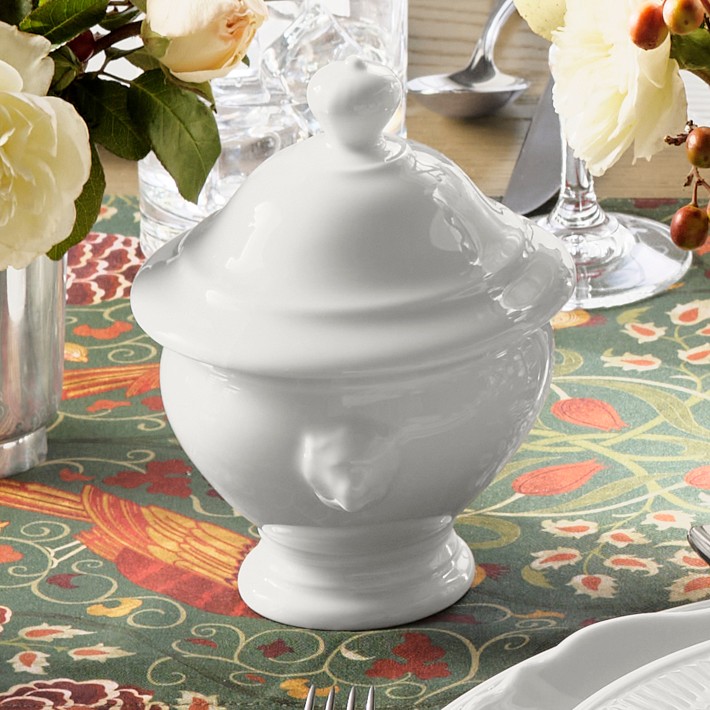 陶磁クンペーン　ルアンポーティム Apilco Lion's Head Tureen | Williams Sonoma