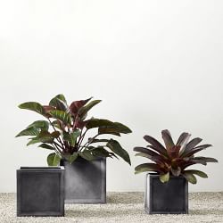 Sandhurst Planter