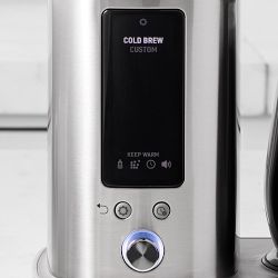 Breville Luxe Brewer™ Drip Coffee Maker with Glass Carafe