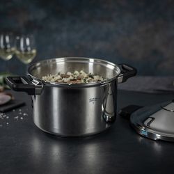 Kuhn Rikon Duromatic Pressure Cooker