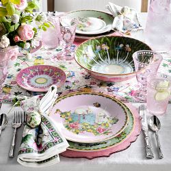 Famille Rose Bunny Salad Plates