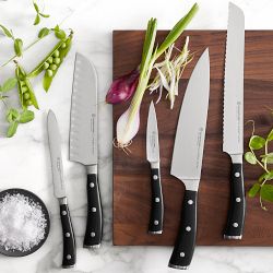 WÜSTHOF Classic Ikon Double-Serrated Bread Knife, 9"