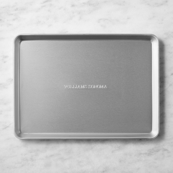 Williams Sonoma Traditionaltouch™ Non Corrugated Half Sheet Pan