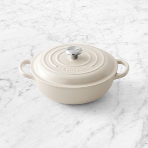 le-creuset-signature-enameled-