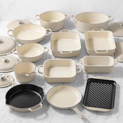 Le Creuset Signature 18-Piece Cookware Set | Williams Sonoma