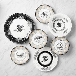 Spooky Soirée 16-Piece Dinnerware Set