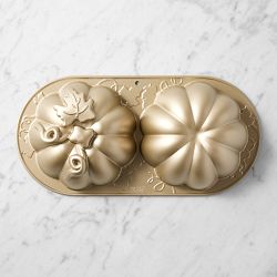 Williams Sonoma Pumpkin Cake Pan