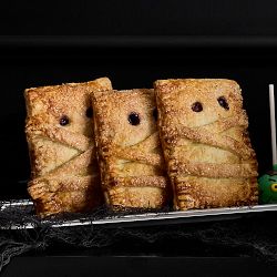 Black Jet Bakery Booberry Mummy Hand Pies, Set of 4
