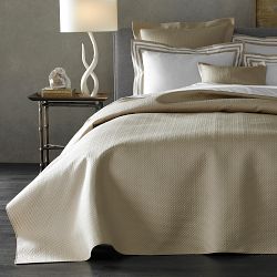 Matouk® Alba Quilt &amp; Shams