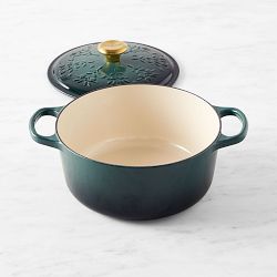 Le Creuset Signature Enameled Cast Iron Holiday Tree Round Dutch Oven, 4.5-Qt.