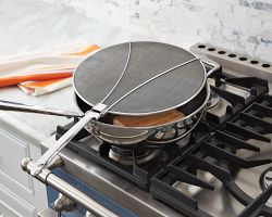Williams Sonoma Stainless-Steel Odour Absorbing Splatter Screen with Folding Handle