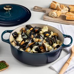 Le Creuset Signature Enameled Cast Iron Round Wide Dutch Oven, 3.5-Qt.