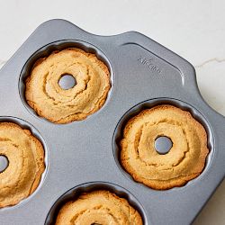 All-Clad Nonstick Pro-Release Mini Cake Pan, 6-Well